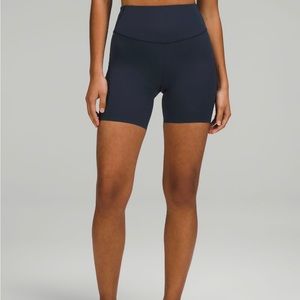 Lululemon Base Pace 6”